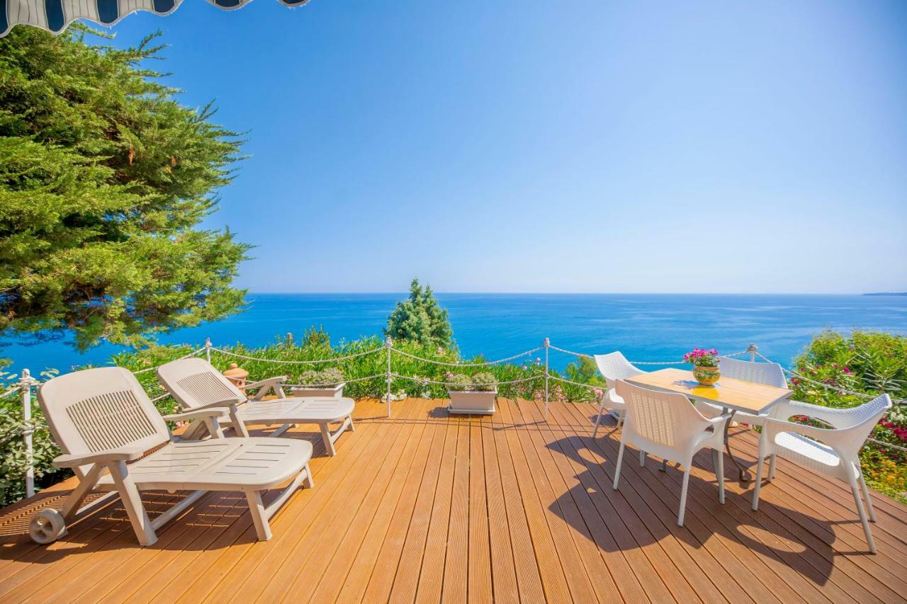 The Sound Of The Sea Villa เชฟาลู ภายนอก รูปภาพ